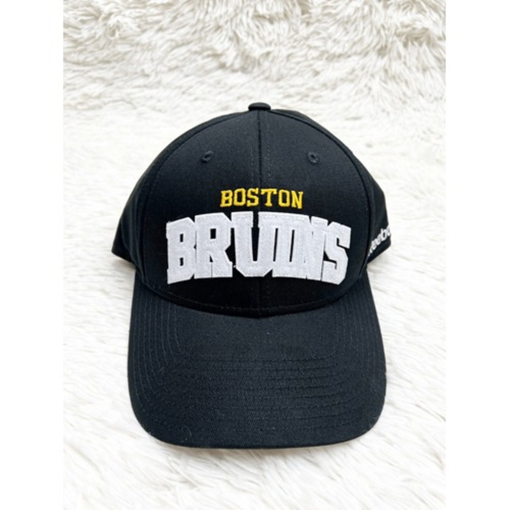 Reebok Women's‎ NHL Boston Bruins Hockey Black SnapBack Sequin Cap Hat OS NEW